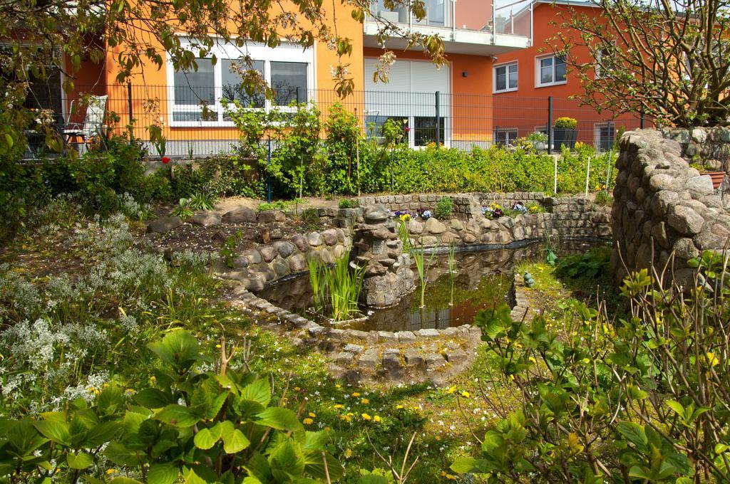 Ferien Unterm Reetdach In Gohren Hotel Goehren  Esterno foto