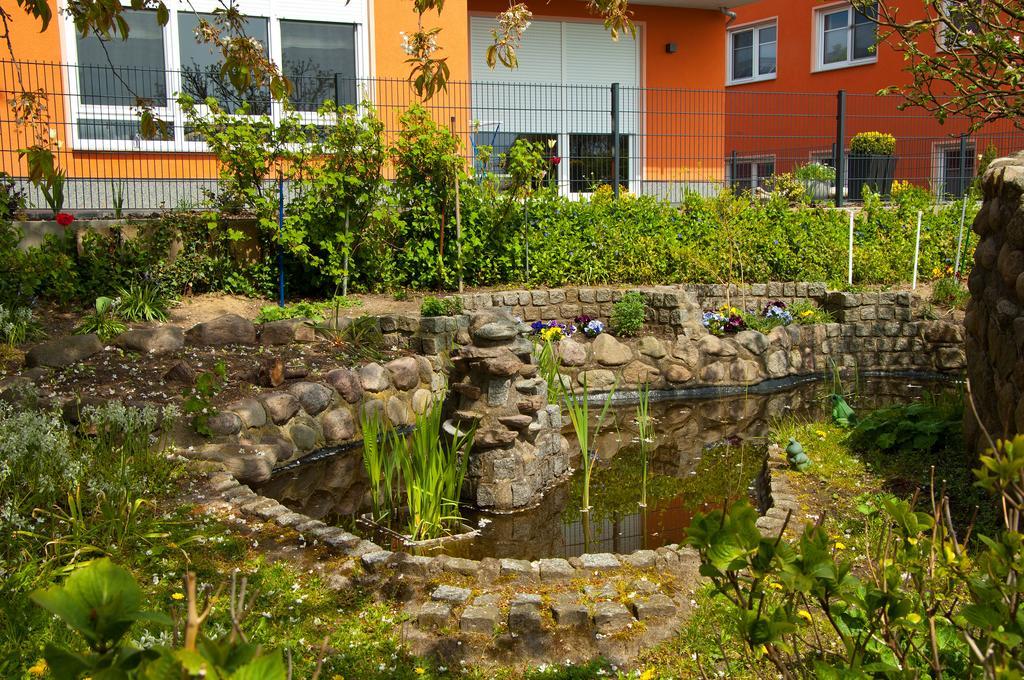 Ferien Unterm Reetdach In Gohren Hotel Goehren  Esterno foto